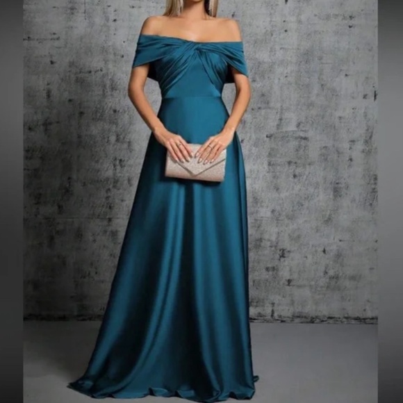 Luxe twist front off shoulder party formal wedding gown dress - Picture 2 of 16